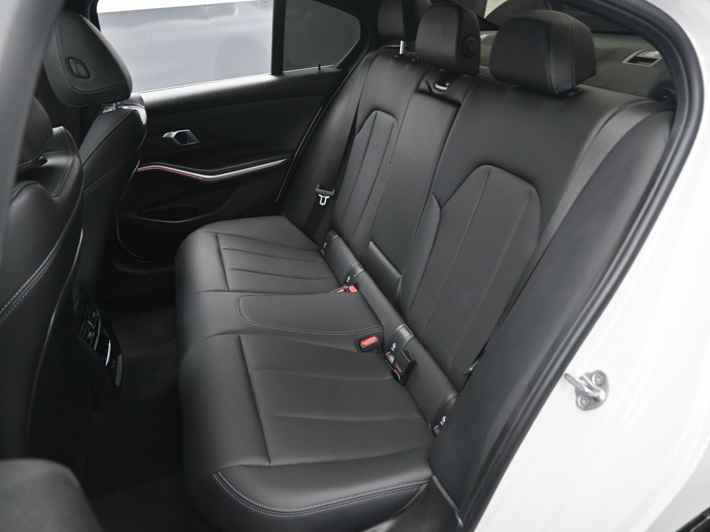 Used 2024 BMW 330i xDrive Sedan w/ Premium Package image 30