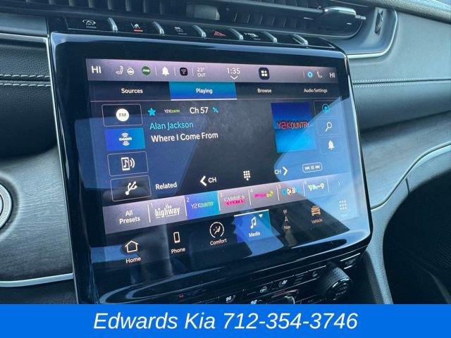 Used 2024 Jeep Grand Cherokee Limited w/ Luxury Tech Group II image 28