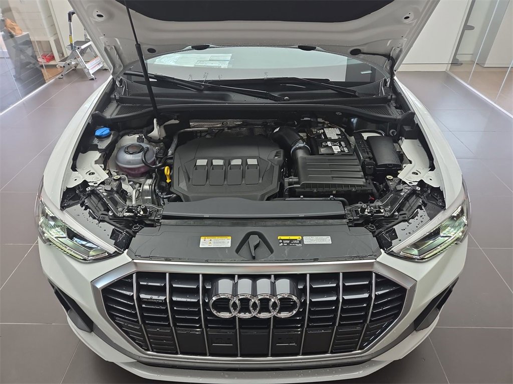 New 2025 Audi Q3 2.0T Premium image 25