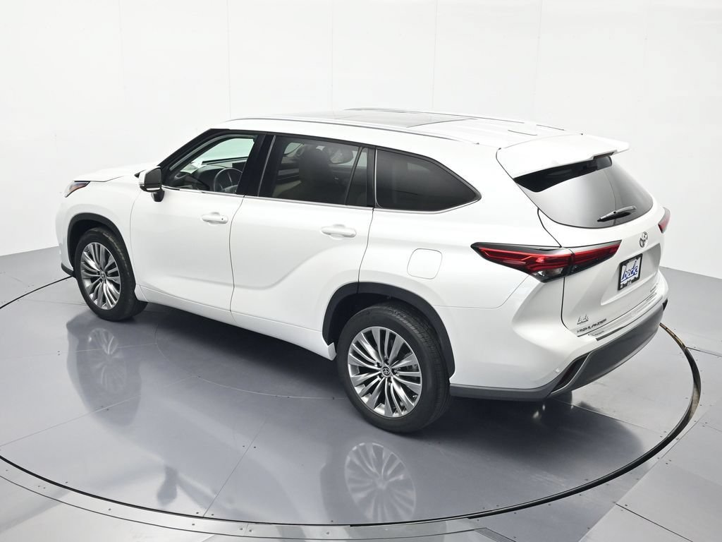 Used 2022 Toyota Highlander Platinum FWD image 37