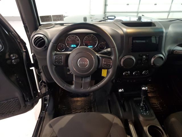 Used 2018 Jeep Wrangler Unlimited Sport S AWD/4WD image 14