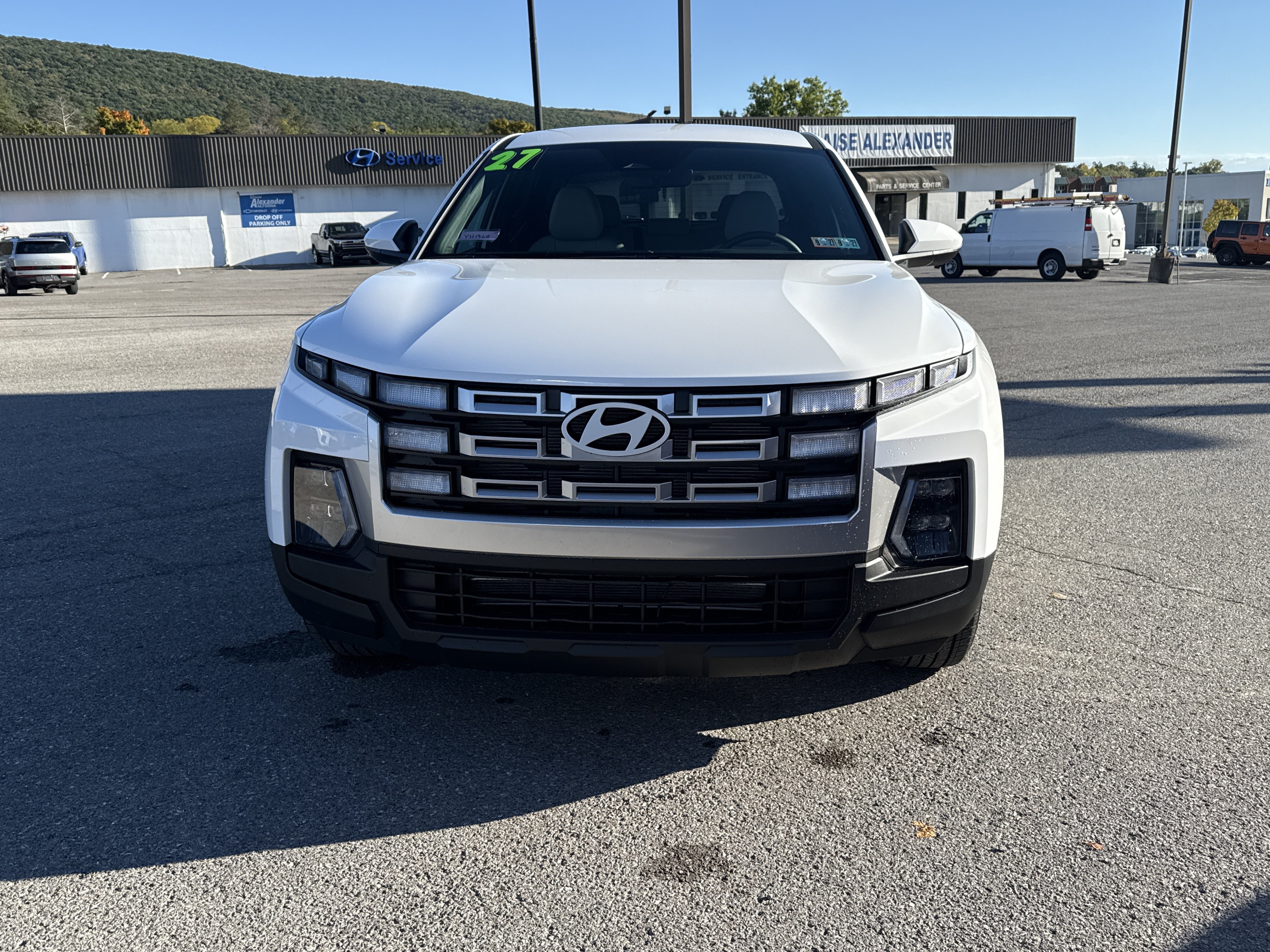 New 2027 Hyundai Santa Cruz SE AWD/4WD image 9