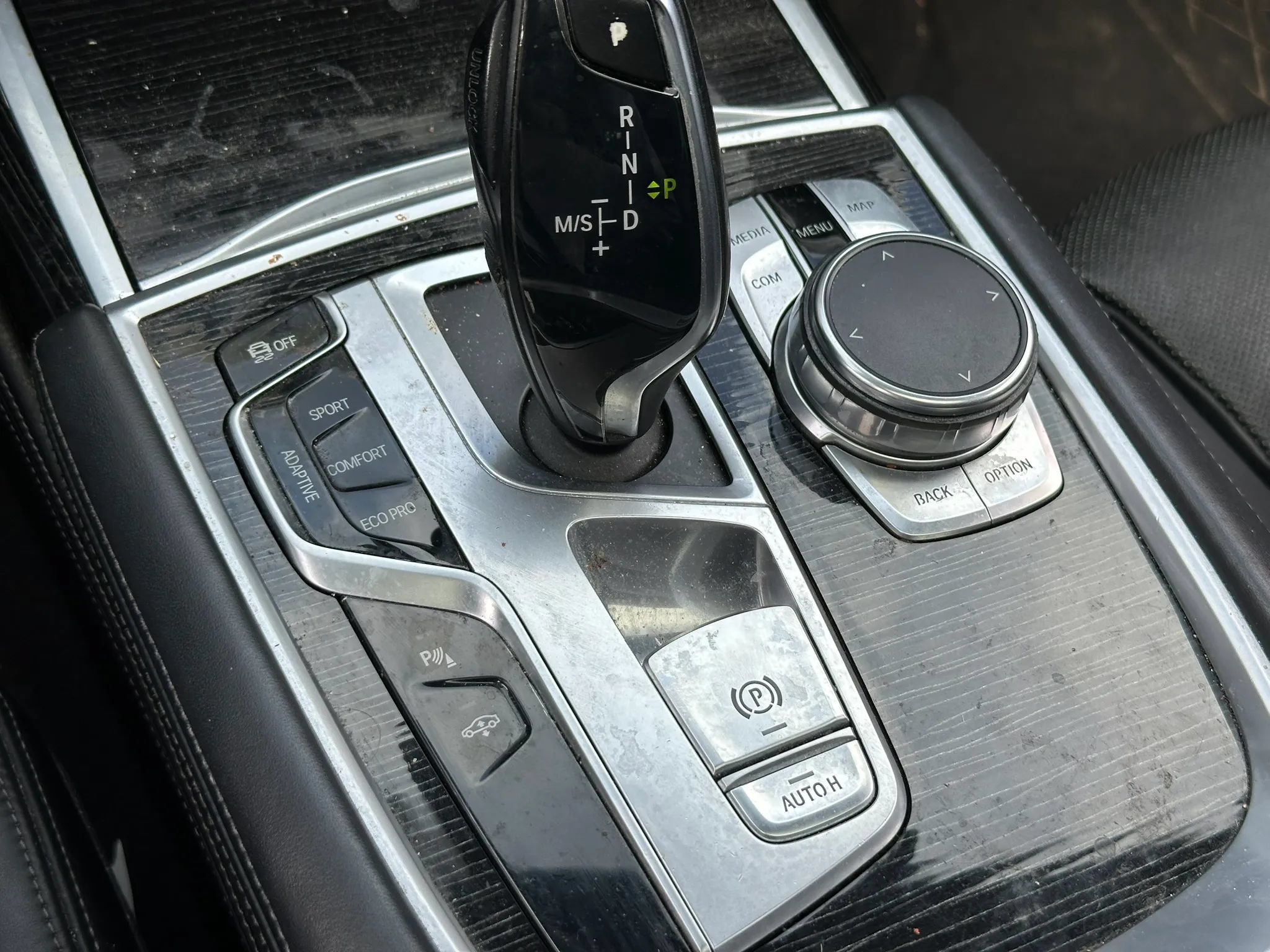 Used 2018 BMW 750i RWD image 39