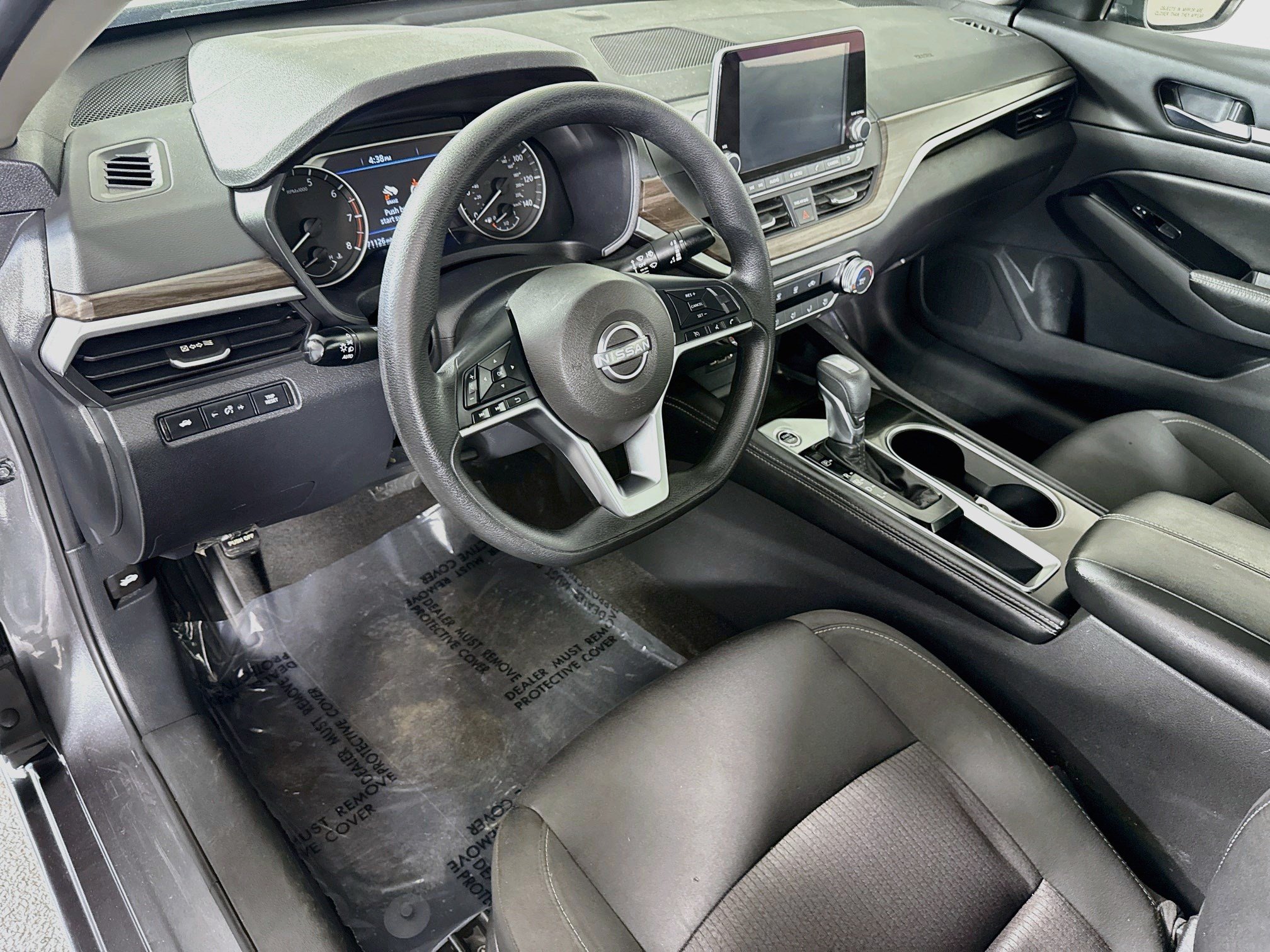 Used 2023 Nissan Altima 2.5 SV FWD image 23