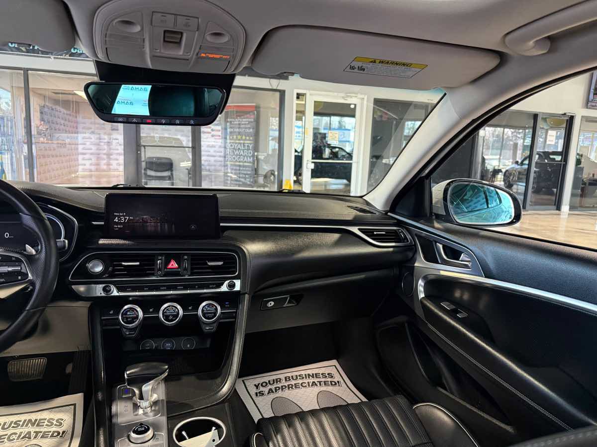 Used 2022 Genesis G70 2.0T w/ Prestige Package image 37