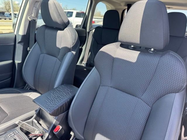 Used 2023 Subaru Forester Premium AWD/4WD image 11