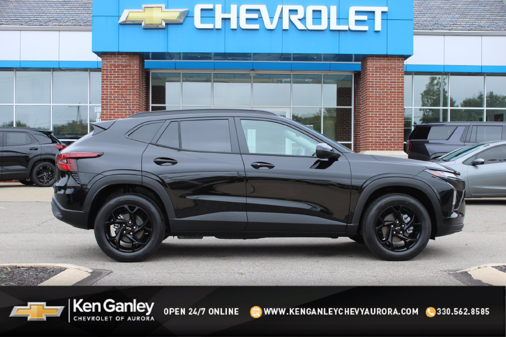 New 2026 Chevrolet Trax LT w/ Sunroof Package