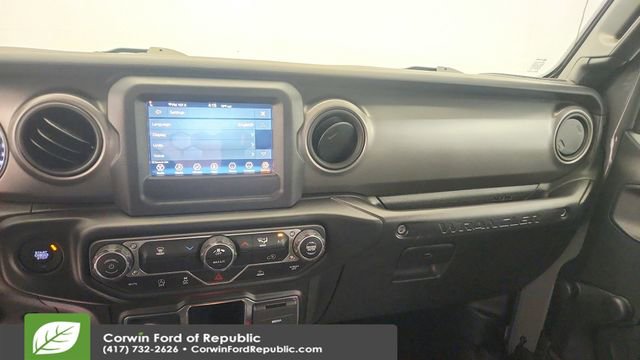 Used 2023 Jeep Wrangler Sport AWD/4WD image 15