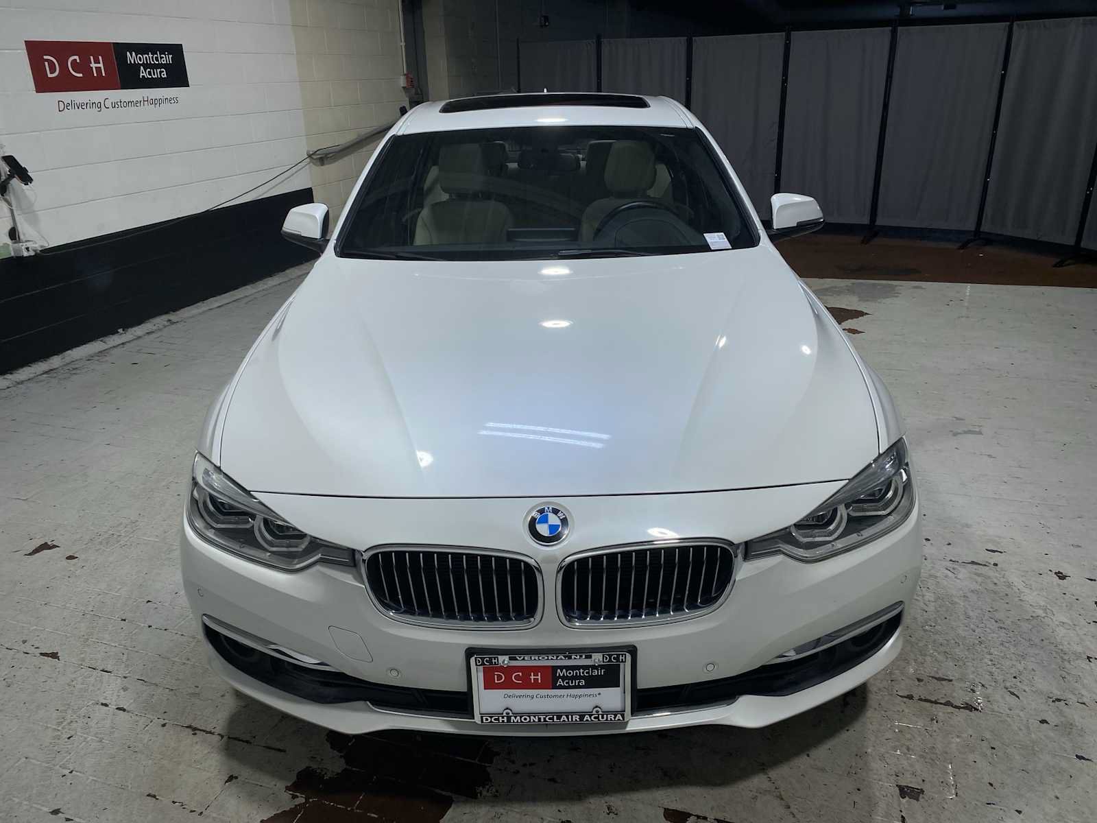 Used 2016 BMW 328i xDrive Sedan AWD/4WD image 6
