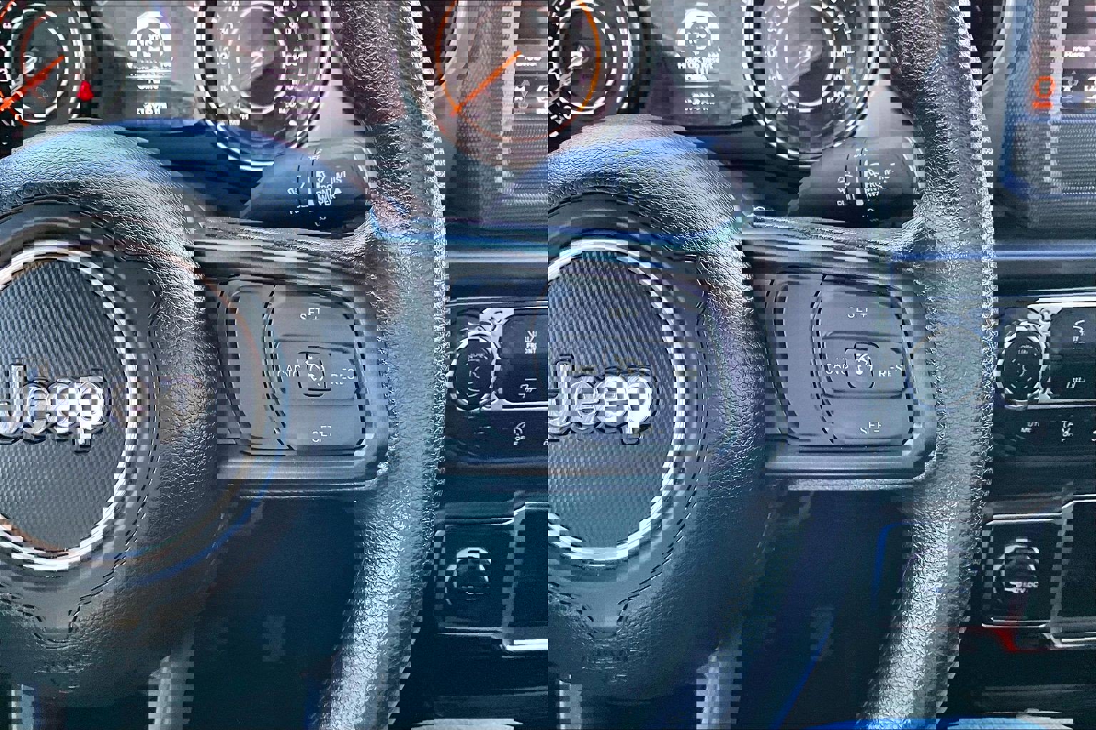 Used 2023 Jeep Gladiator Sport image 13