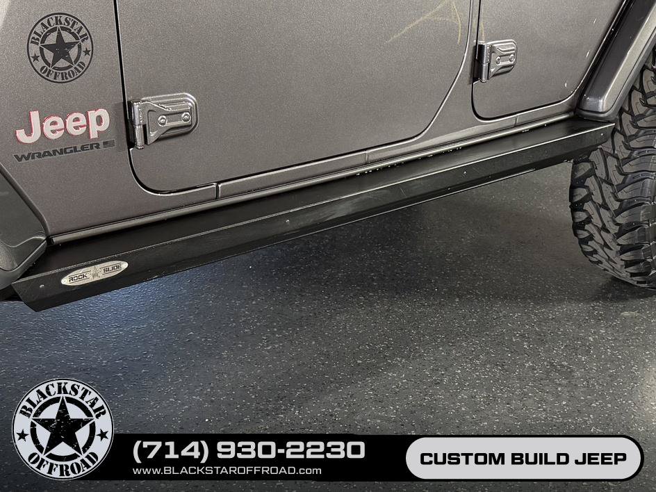Used 2025 Jeep Wrangler Unlimited Rubicon AWD/4WD image 7