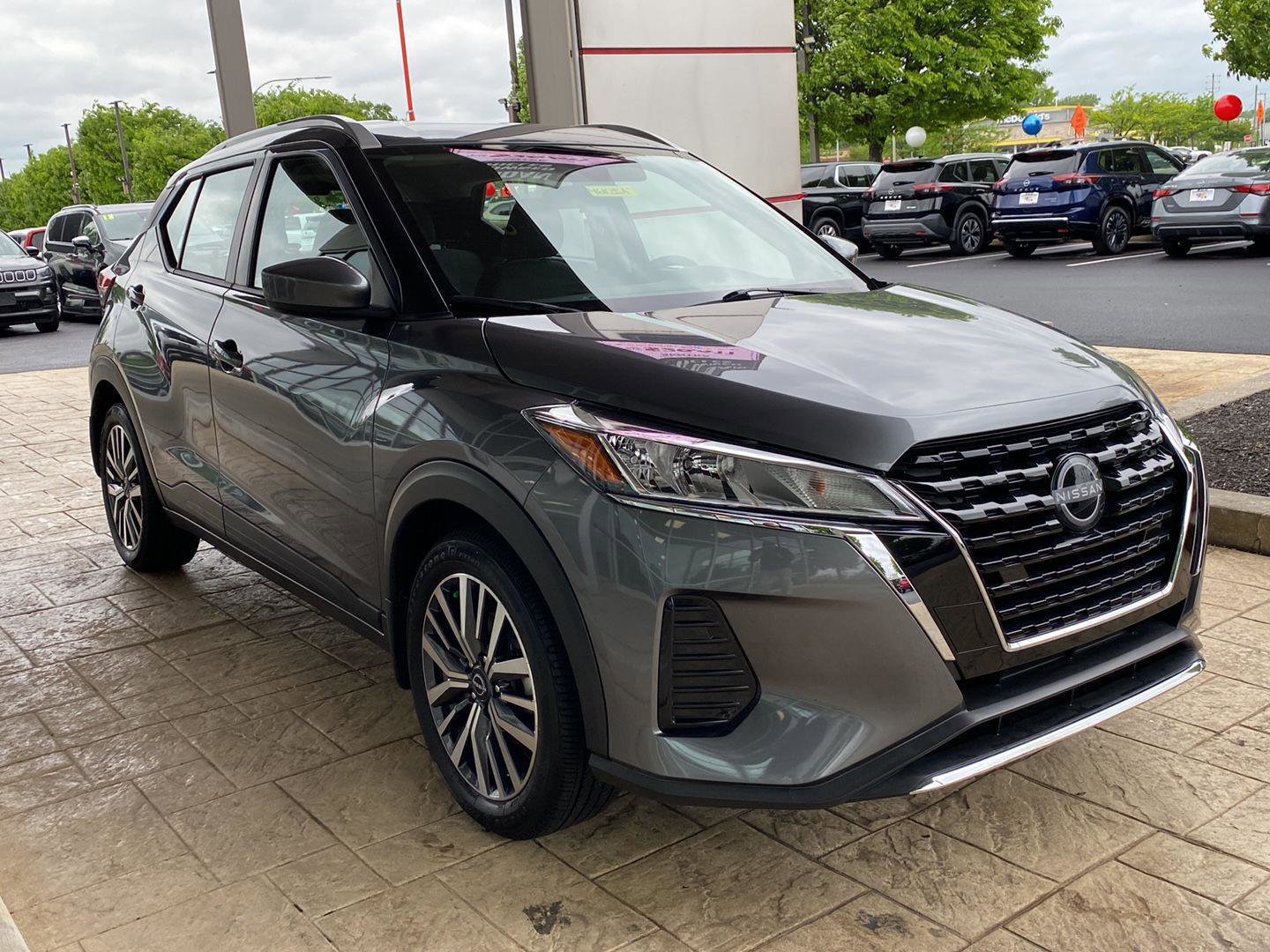 Certified 2023 Nissan Kicks SV FWD image 3