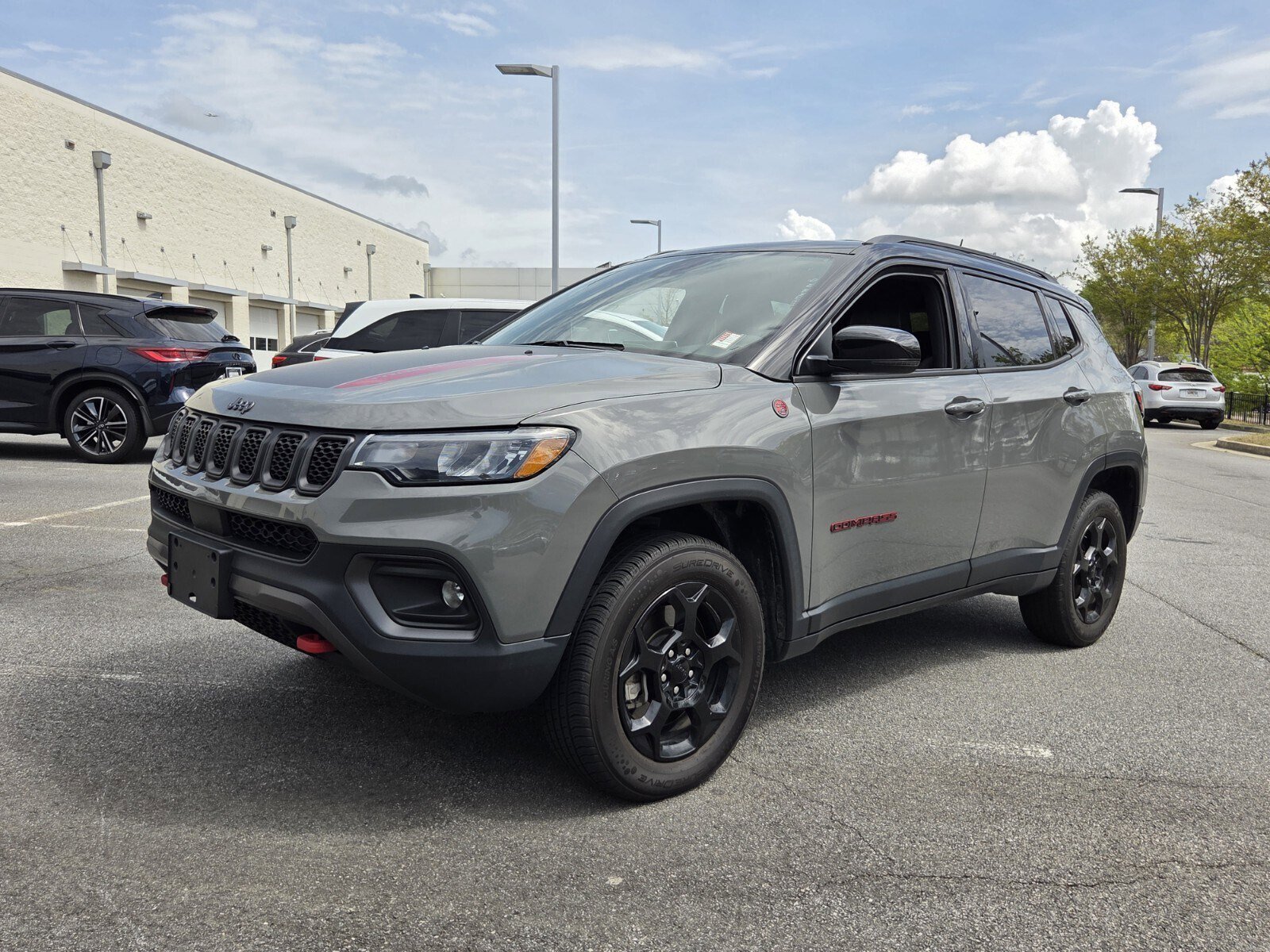 Used 2023 Jeep Compass Trailhawk image 1