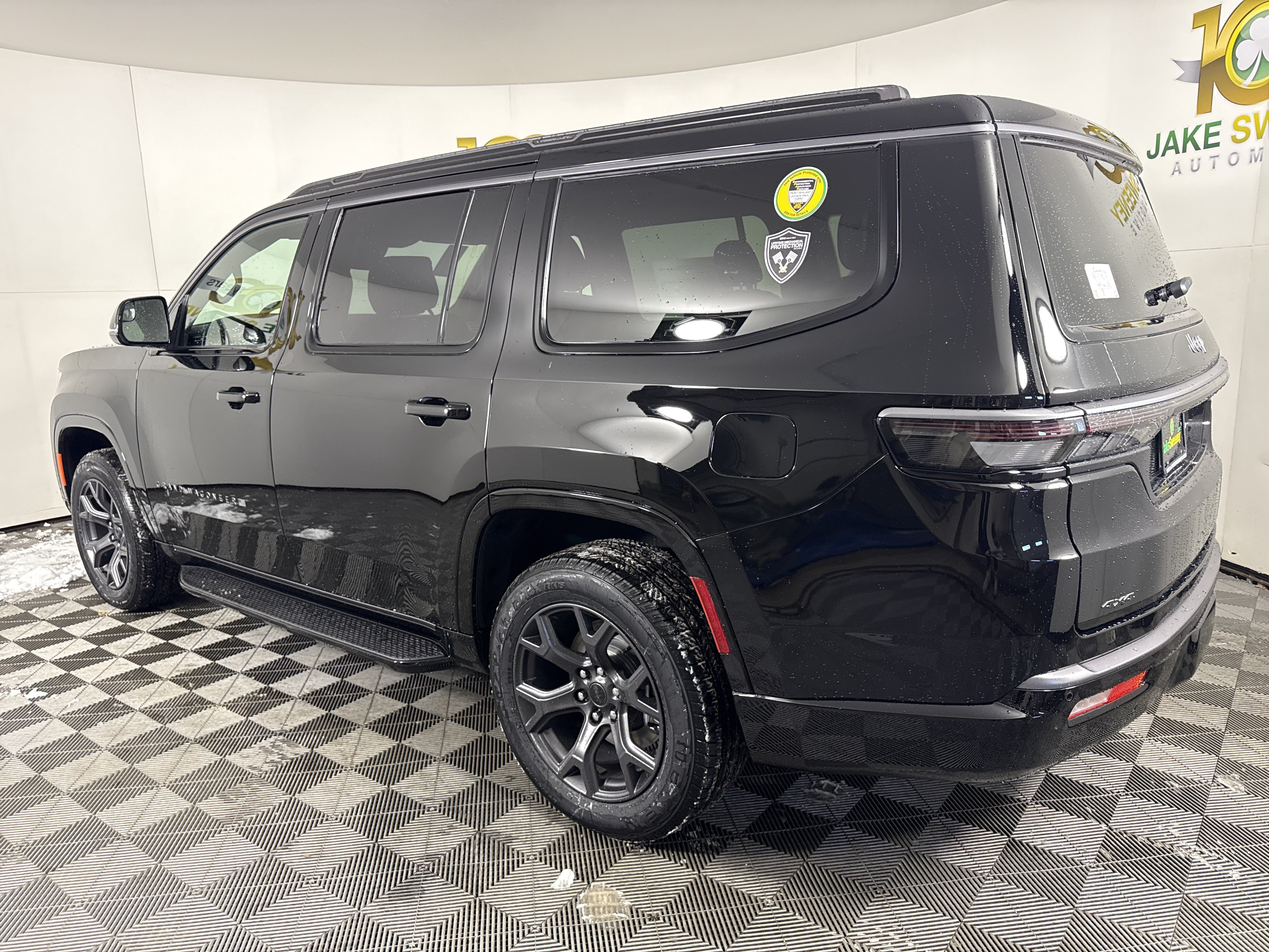 New 2026 Jeep Grand Wagoneer Limited AWD/4WD image 6