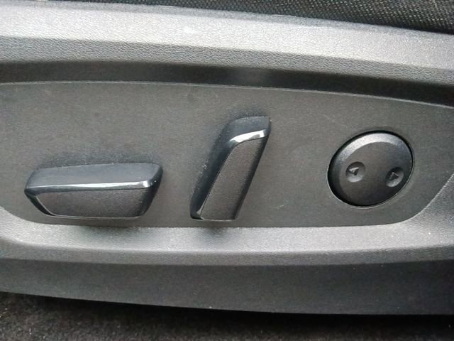 Used 2024 Nissan Pathfinder SV image 16