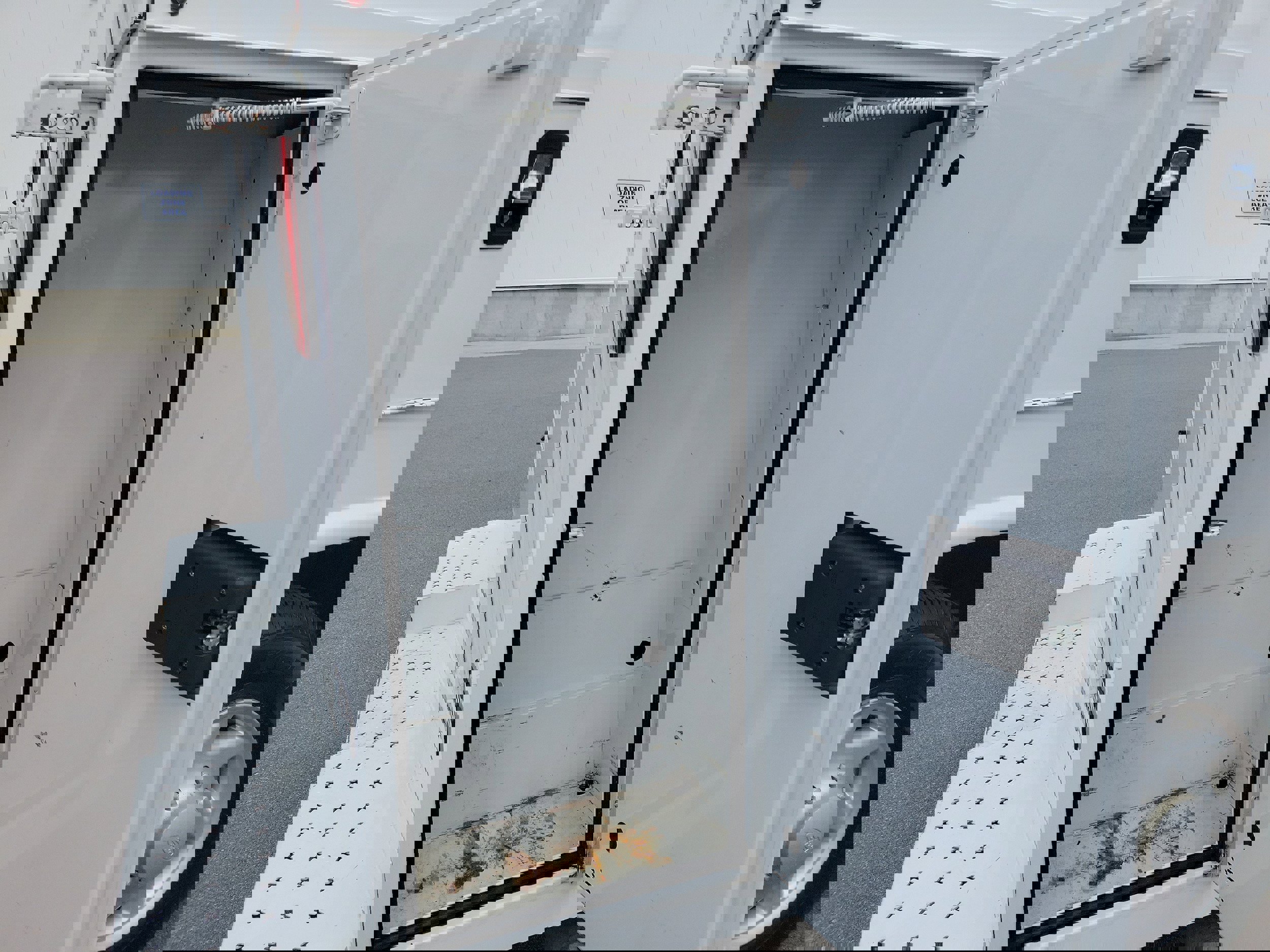 Certified 2018 Ford E-350 and Econoline 350 Super Duty w/ Power Windows & Locks Group image 8