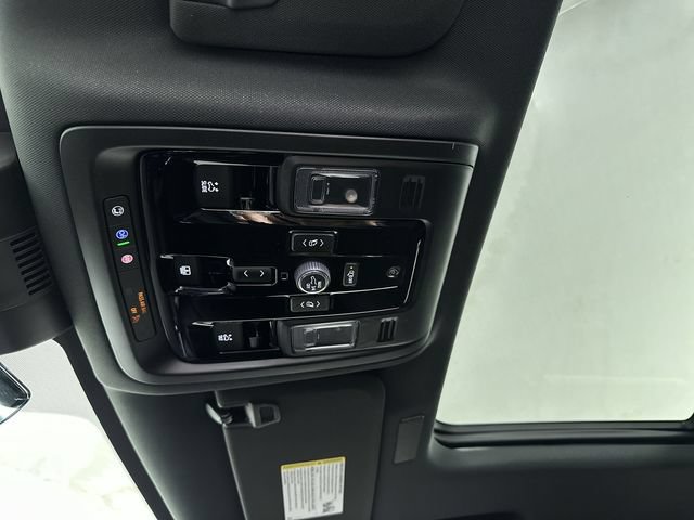 New 2026 GMC Yukon Elevation w/ Elevation Premium Package AWD/4WD image 20