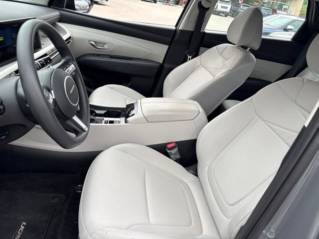 Used 2025 Hyundai Tucson SE AWD/4WD image 9