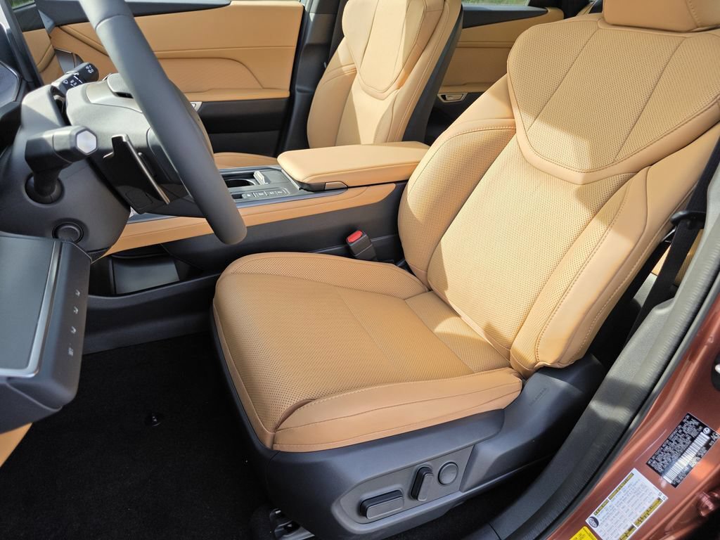 New 2026 Lexus ES 350h AWD image 17