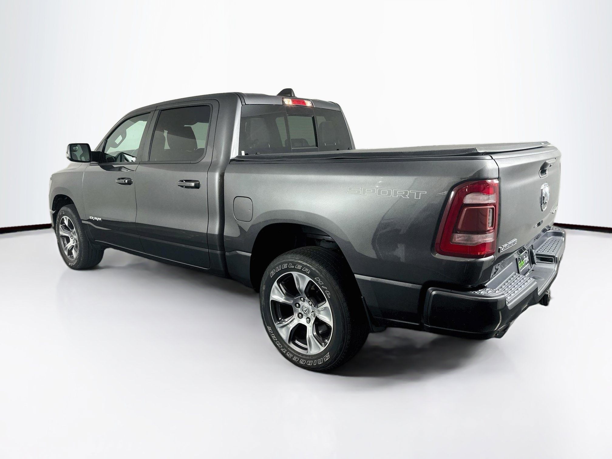 Used 2023 RAM 1500 Laramie AWD/4WD image 5