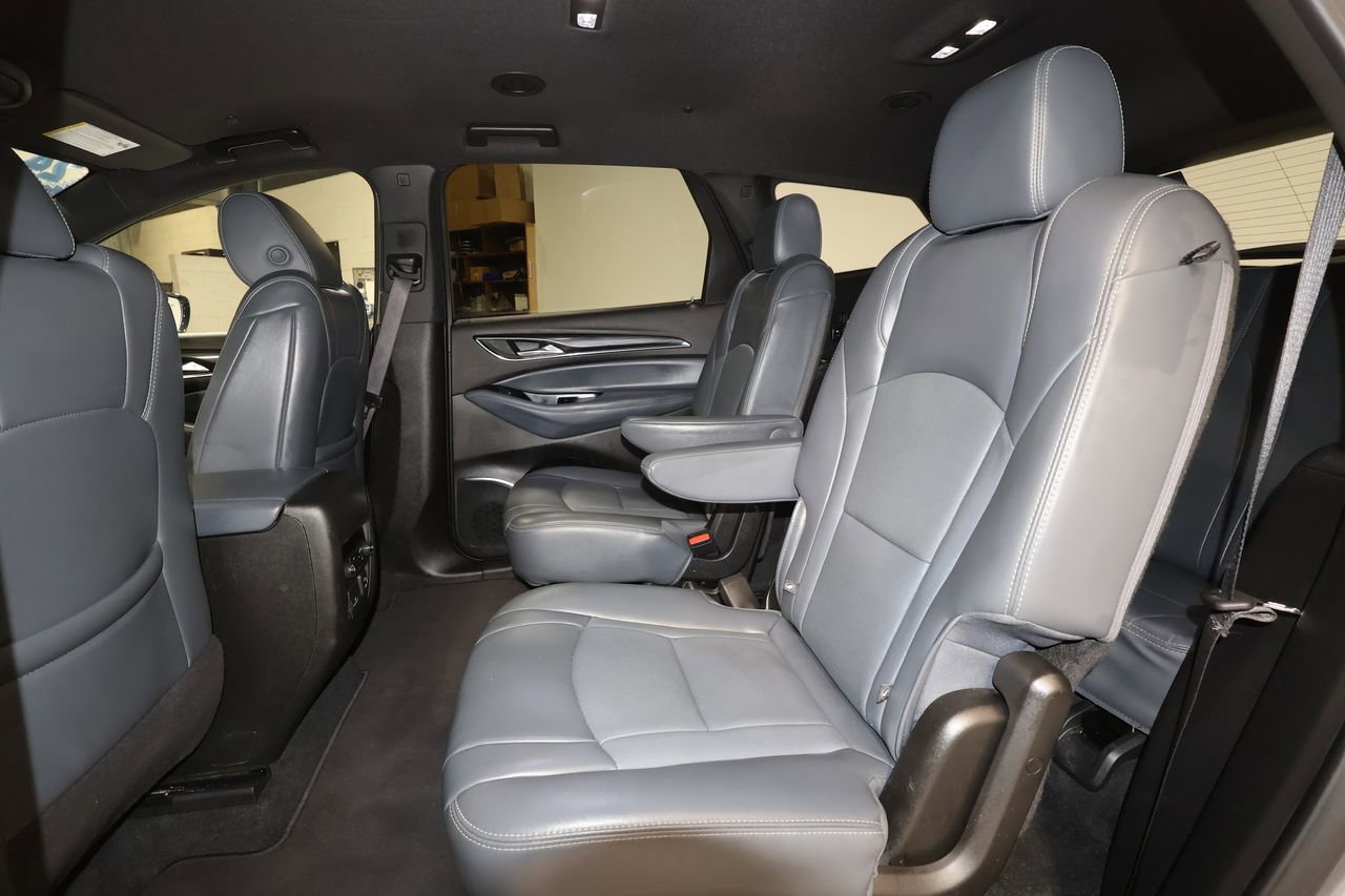 Used 2024 Buick Enclave Premium image 24