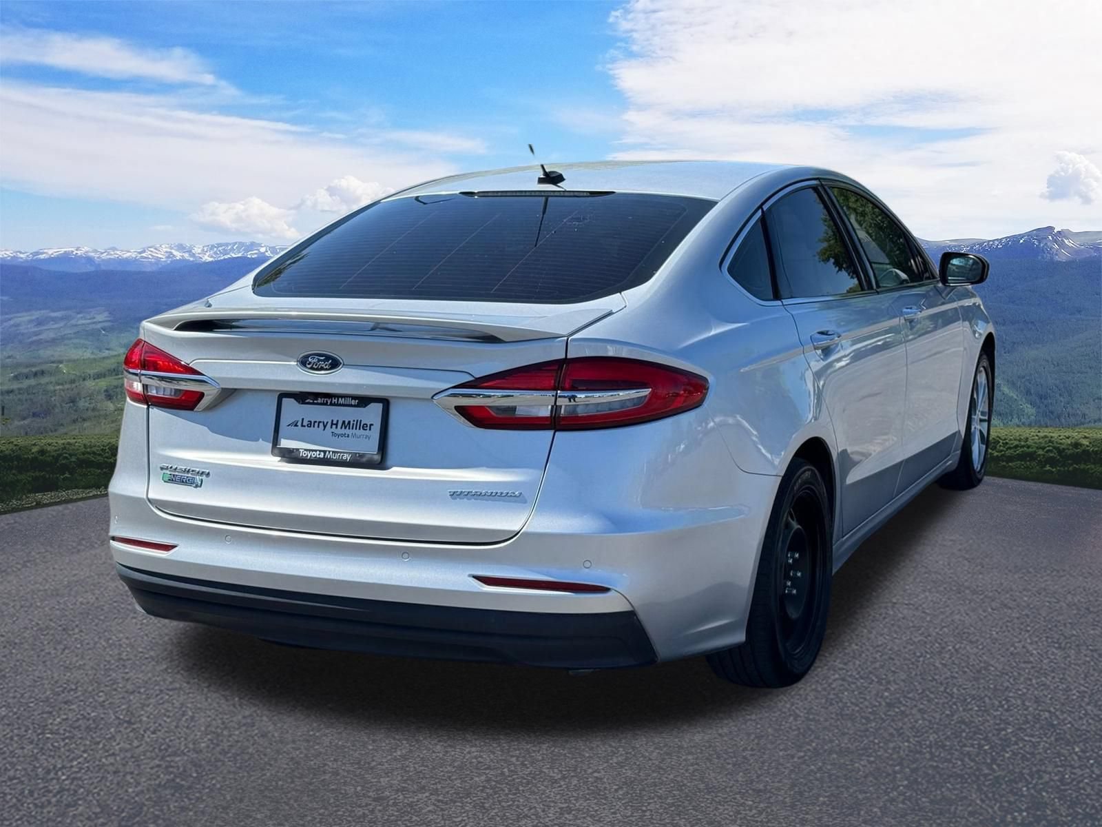 Used 2019 Ford Fusion Energi Titanium FWD image 5