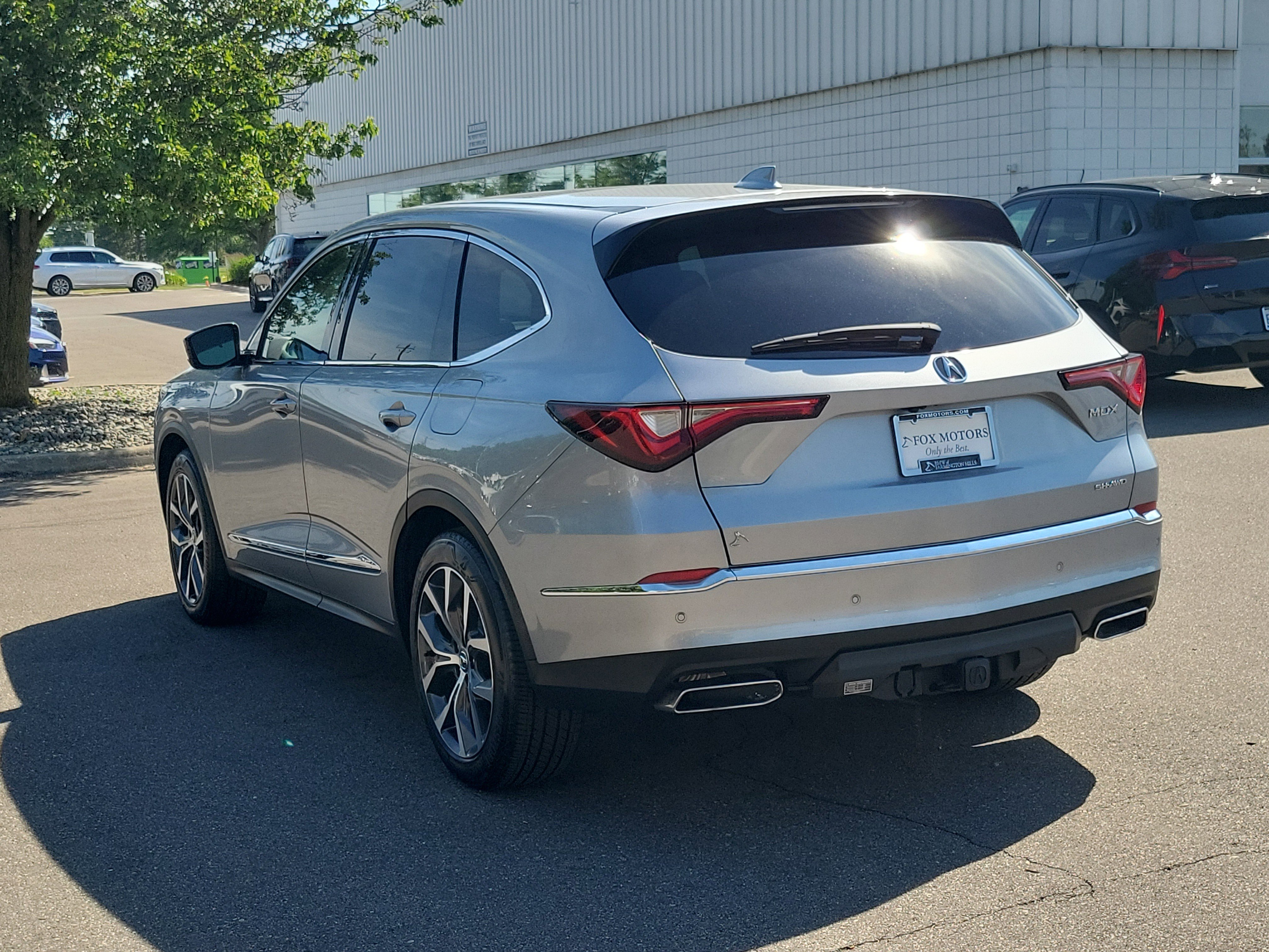 Used 2022 Acura MDX SH-AWD w/ Technology Package image 6