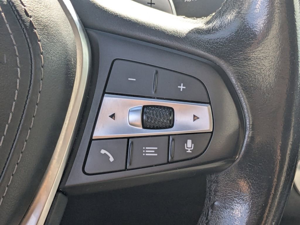 Used 2021 BMW X6 xDrive40i w/ Premium Package image 15