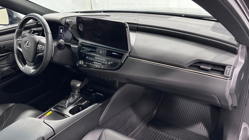 Used 2023 Lexus ES 350 Luxury w/ Accessory Package (Z1) image 16