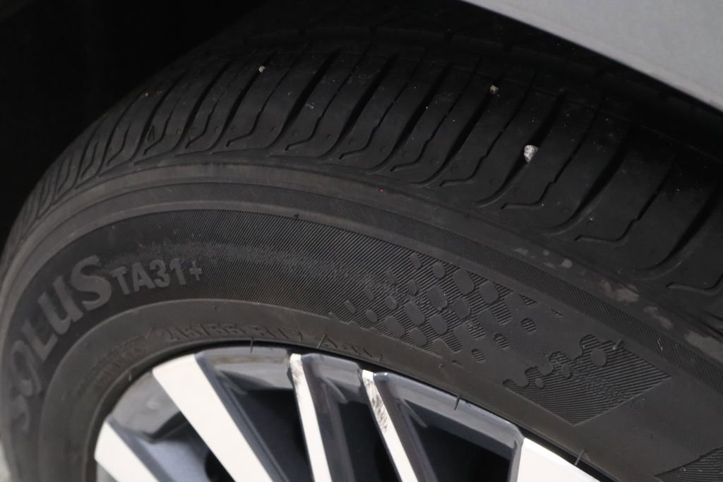 Certified 2024 Nissan Altima 2.5 SV AWD/4WD image 19