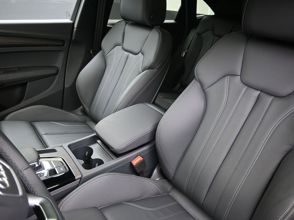 Certified 2025 Audi Q5 2.0T Premium Plus w/ Premium Plus Package image 23