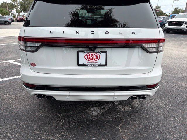New 2026 Lincoln Aviator Black Label w/ Jet Appearance Package AWD/4WD image 6