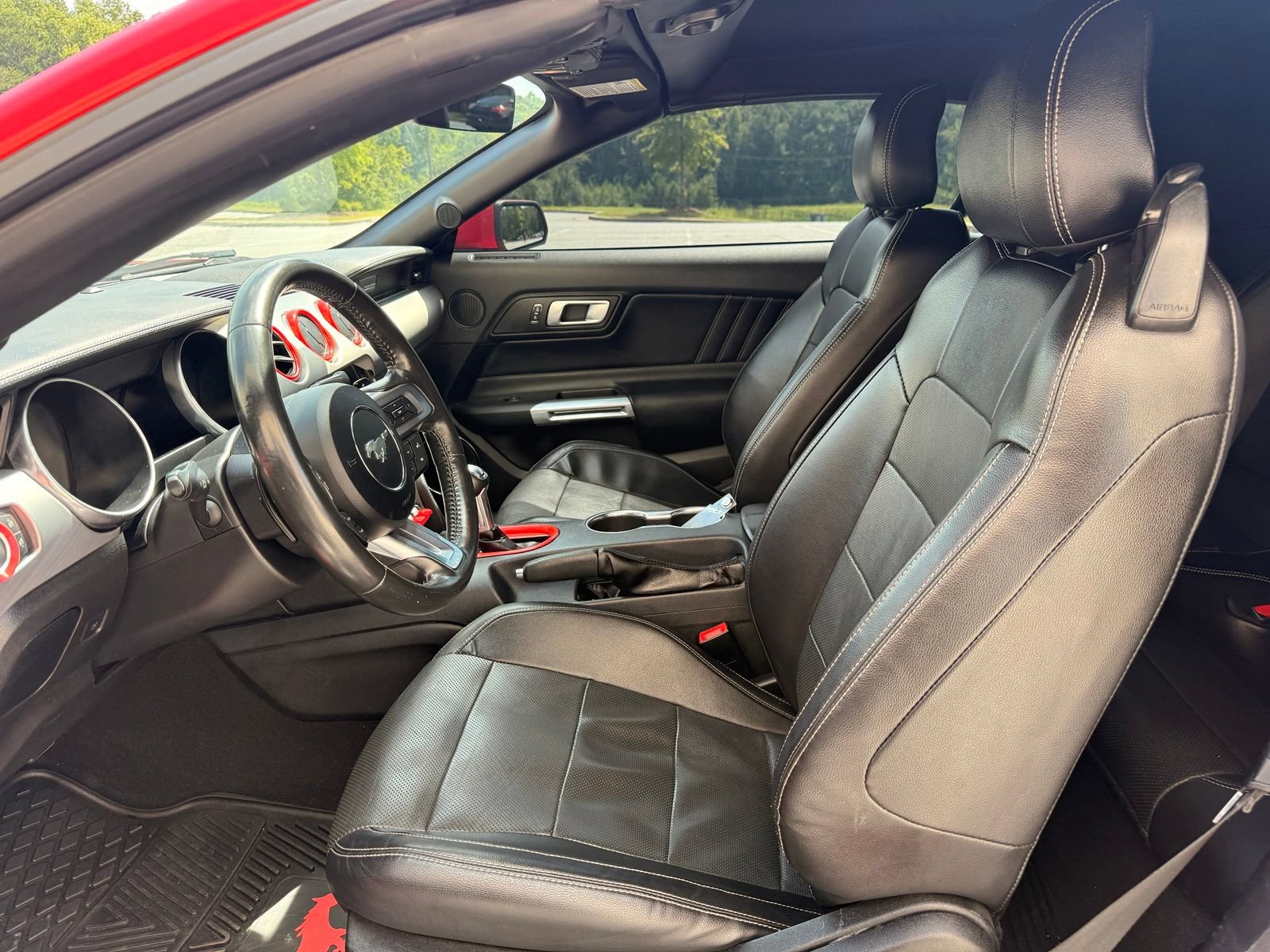 Used 2022 Ford Mustang GT Premium RWD image 33