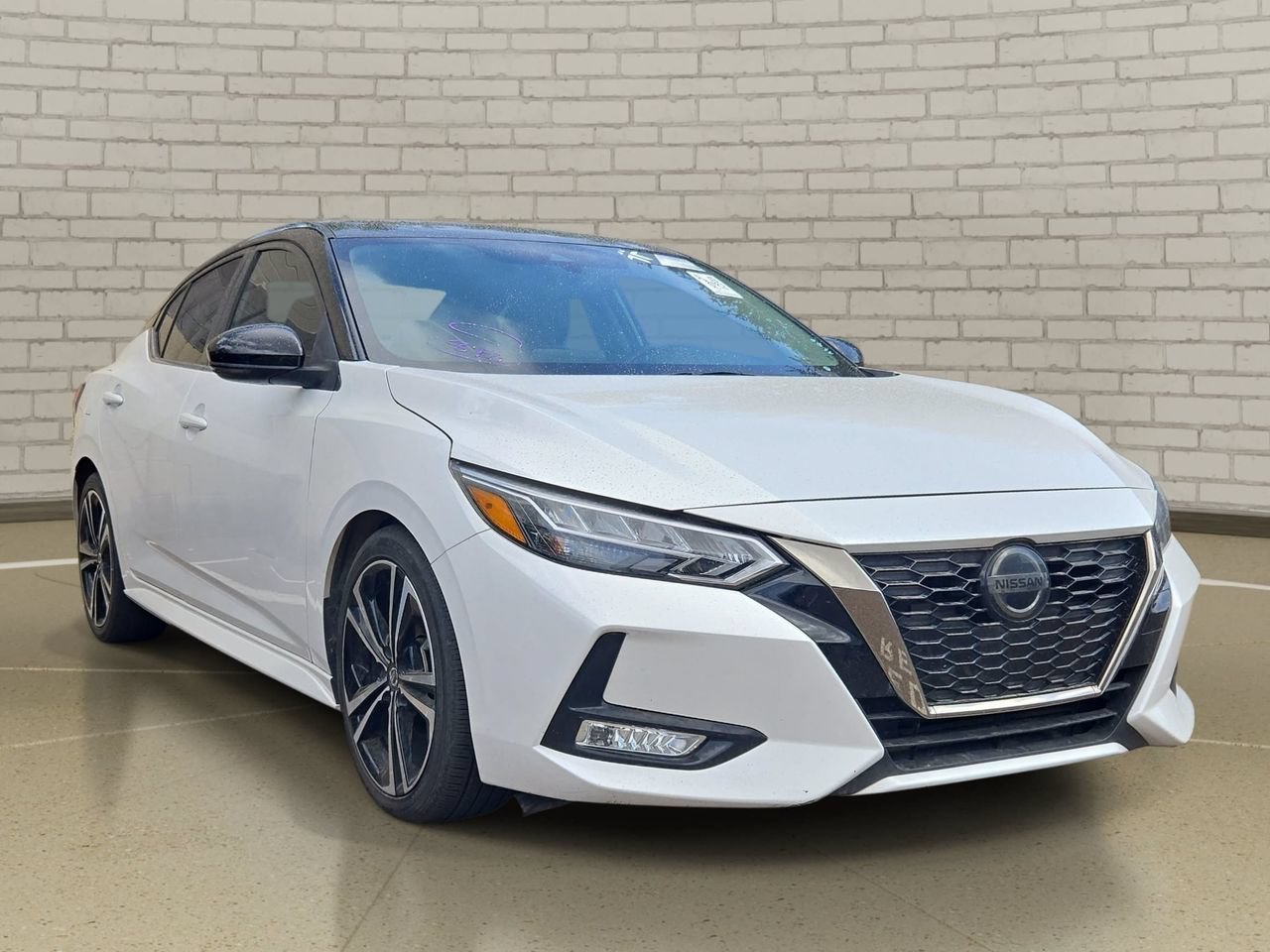 Certified 2021 Nissan Sentra SR FWD image 2