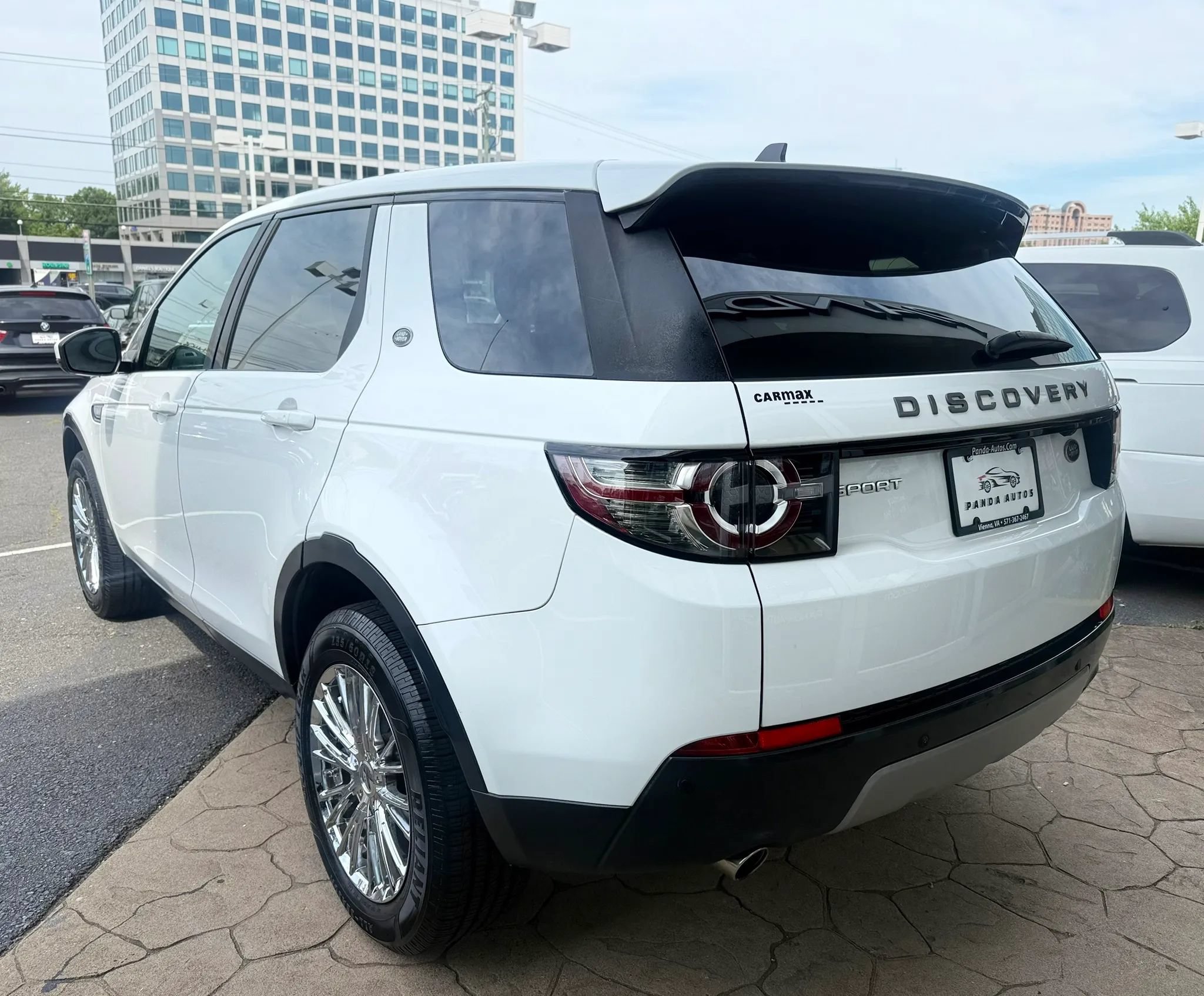 Used 2016 Land Rover Discovery Sport HSE AWD/4WD image 5