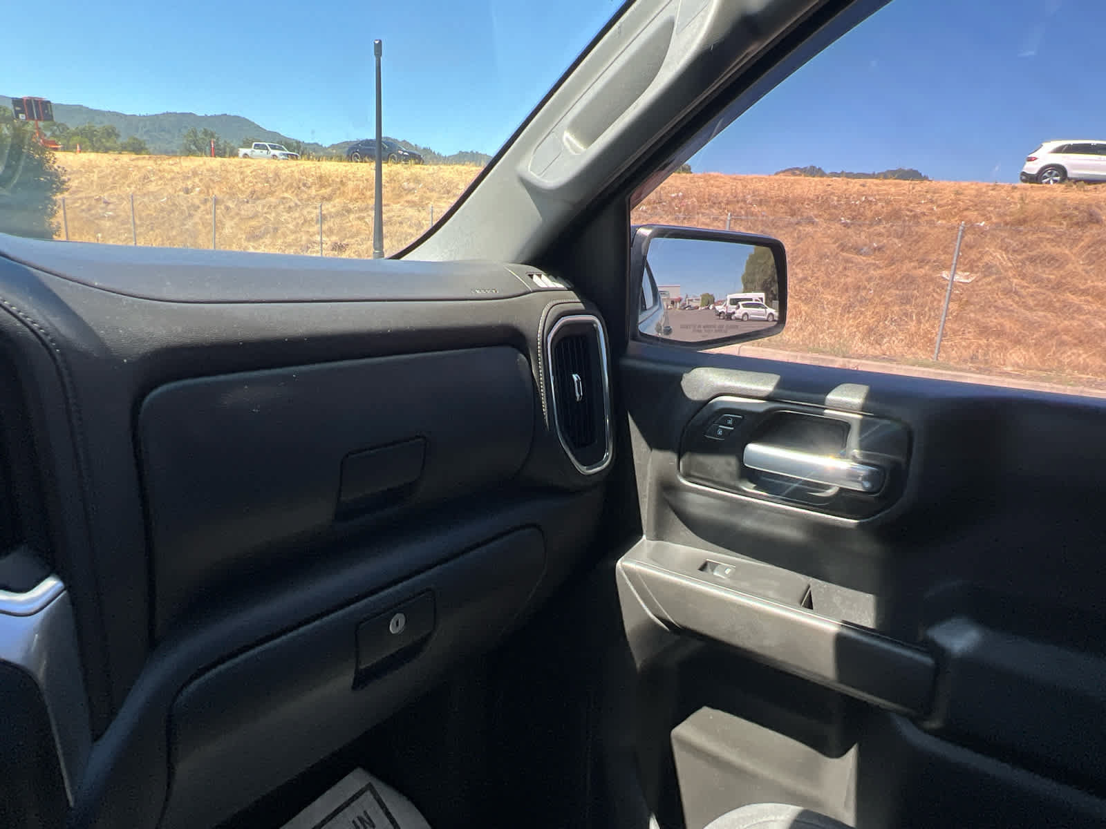Used 2021 Chevrolet Silverado 1500 Custom AWD/4WD image 21