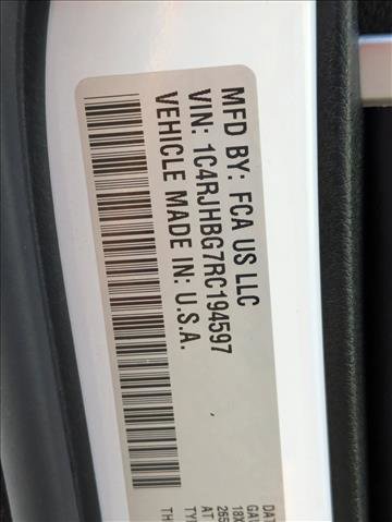 Used 2024 Jeep Grand Cherokee Limited image 26