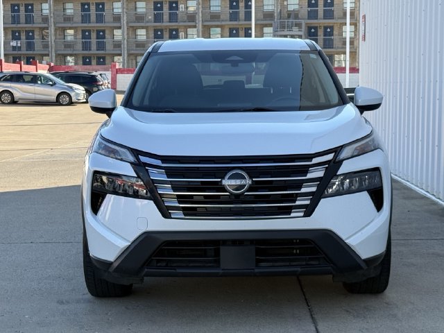 Used 2024 Nissan Rogue SV AWD/4WD image 7
