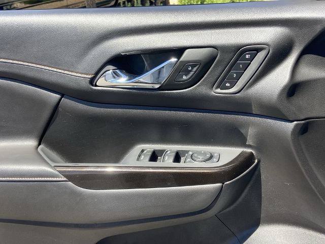 Used 2023 GMC Acadia AT4 w/ Technology Package AWD/4WD image 19