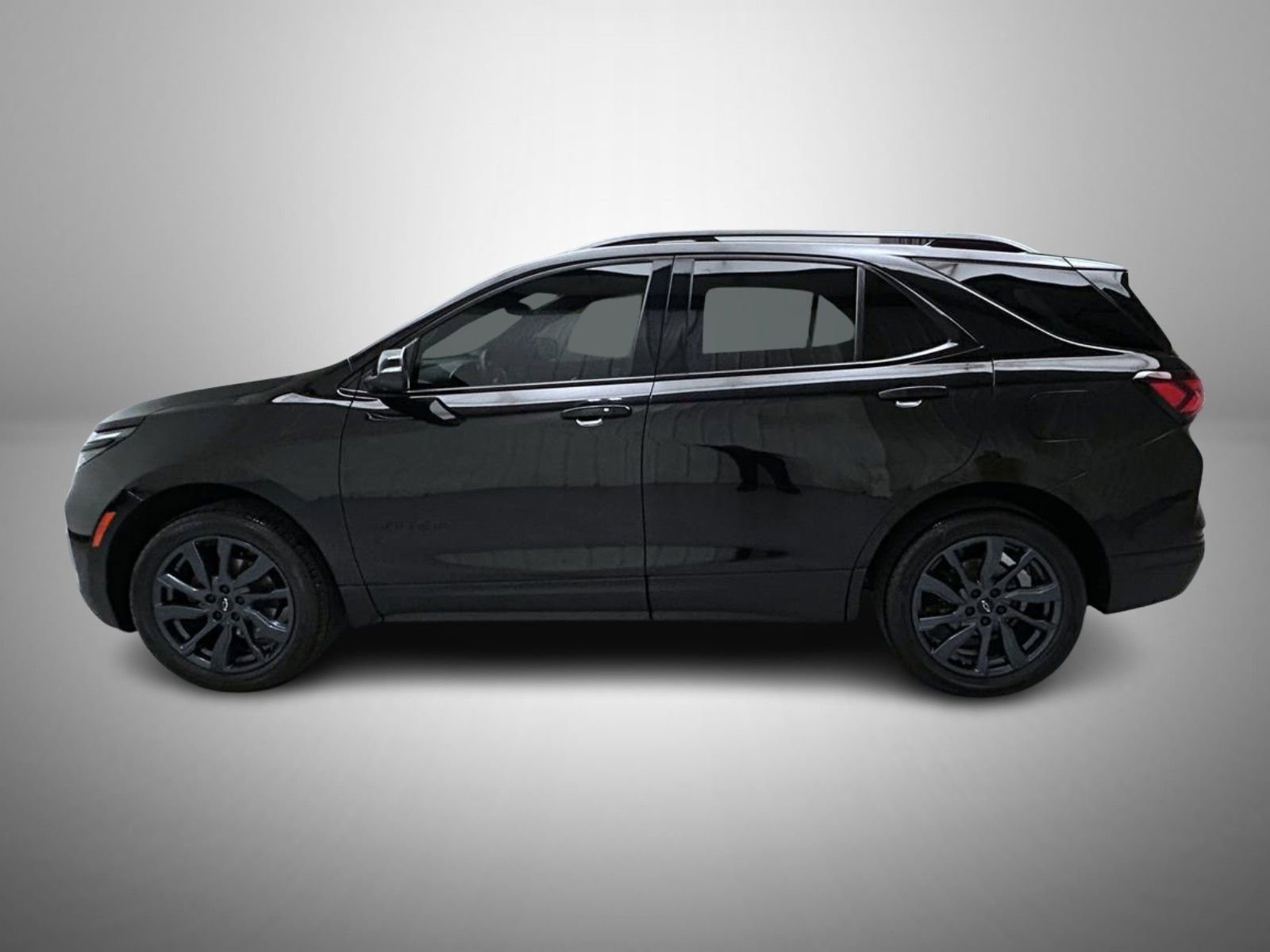 Used 2024 Chevrolet Equinox RS w/ RS Leather Package image 8