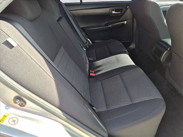 Used 2017 Toyota Camry LE FWD image 17