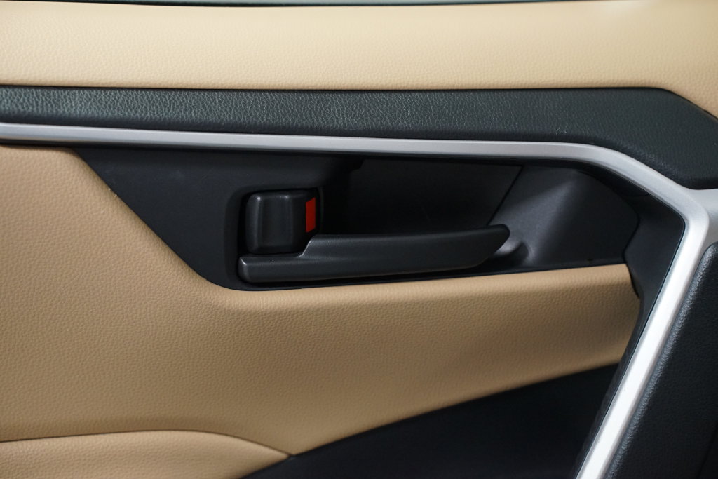 Certified 2023 Toyota RAV4 LE FWD image 30