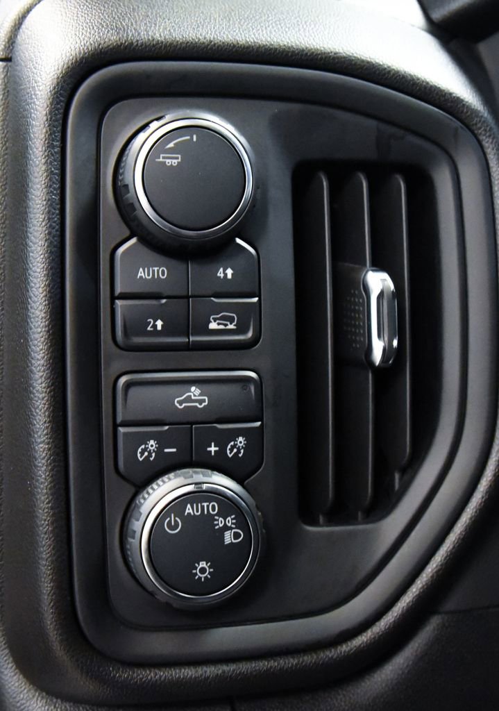 Used 2024 Chevrolet Silverado 1500 Custom AWD/4WD image 20