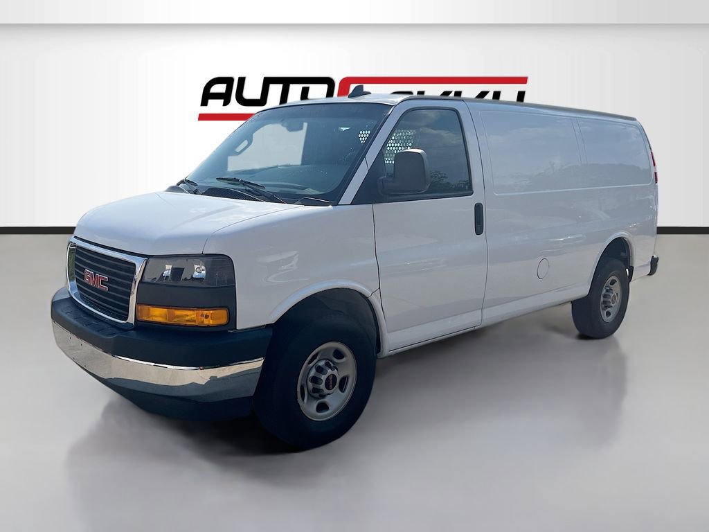 Used 2022 GMC Savana 2500 w/ Driver Convenience Package RWD image 3