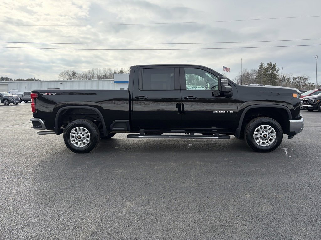 Used 2024 Chevrolet Silverado 2500 LT image 20