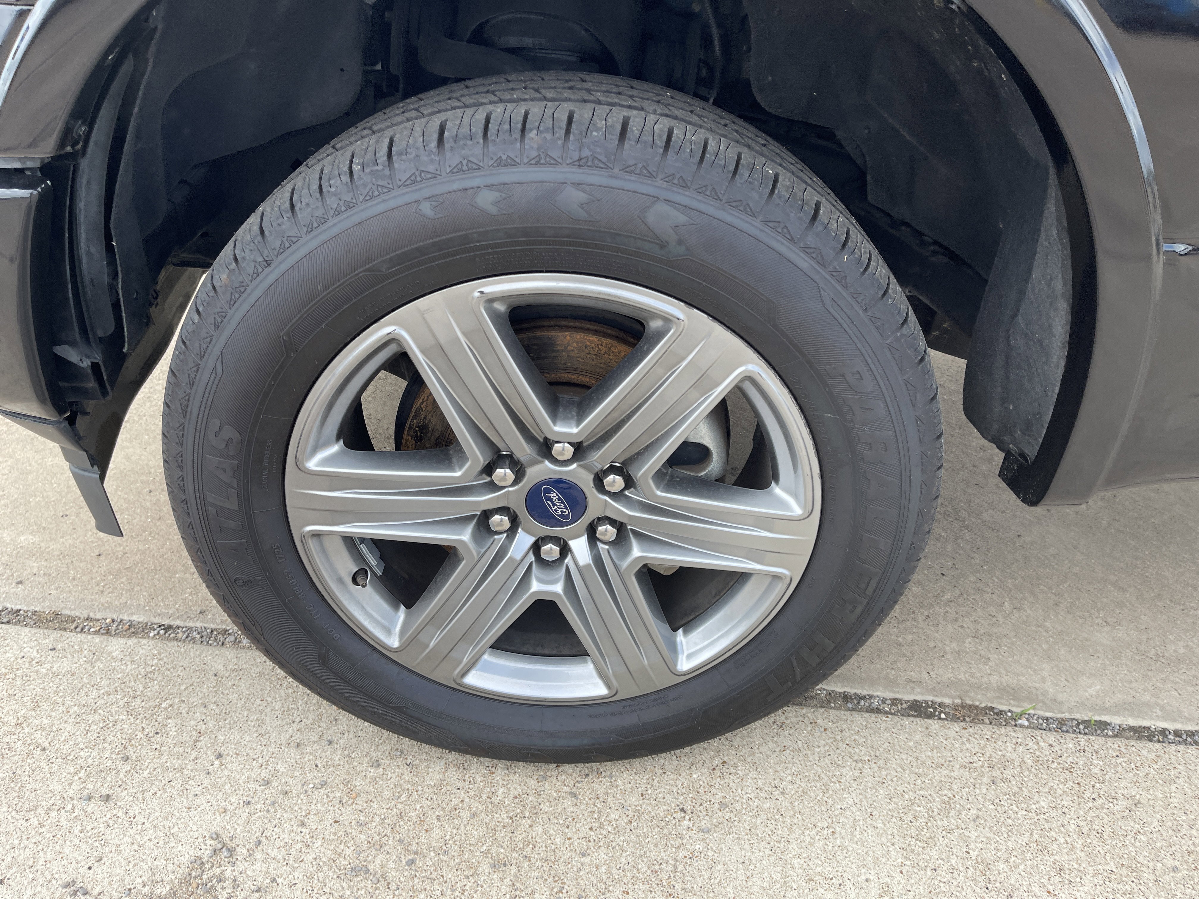 Used 2019 Ford F150 Lariat RWD image 11