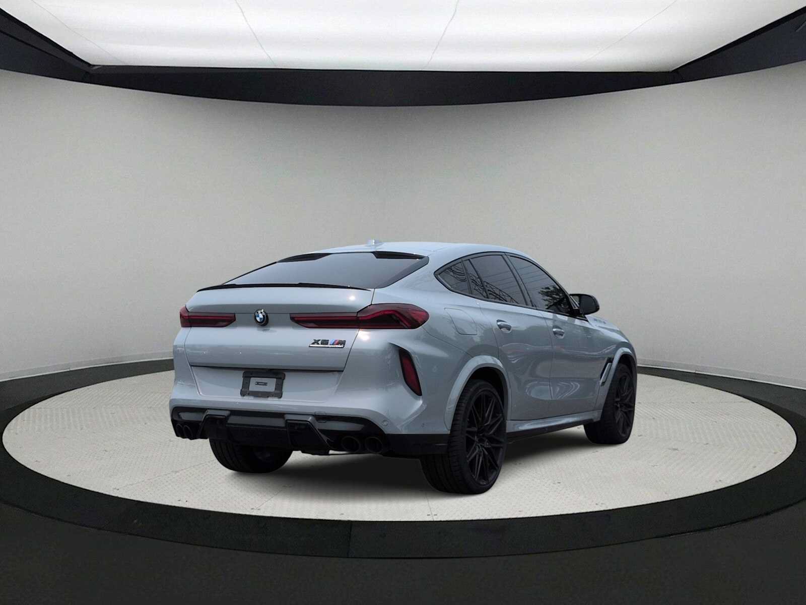 Used 2025 BMW X6 M Competition w/ Executive Package AWD/4WD image 8