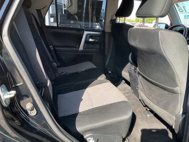 Used 2018 Toyota 4Runner SR5 AWD/4WD image 17