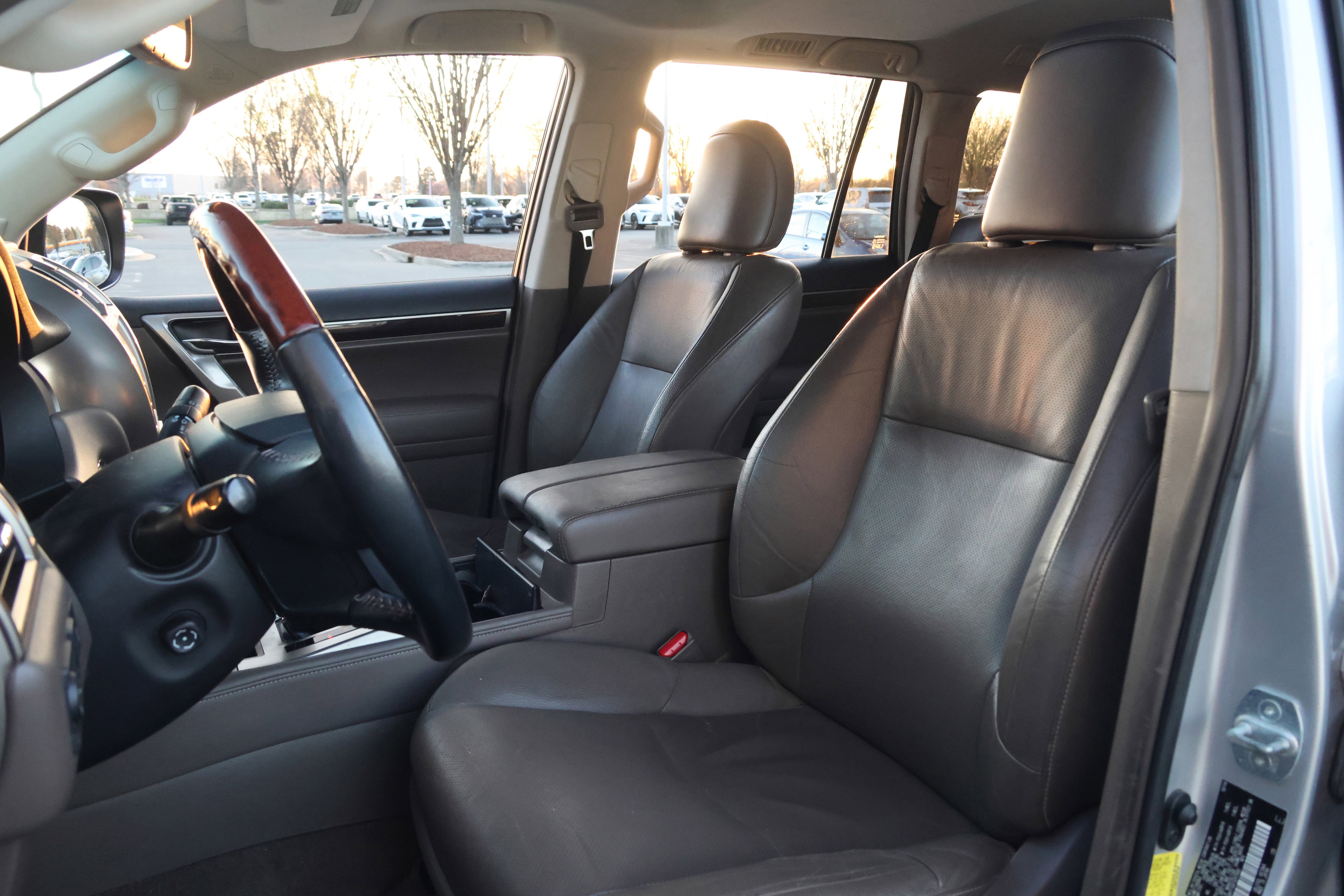 Used 2015 Lexus GX 460 w/ Premium Package image 33