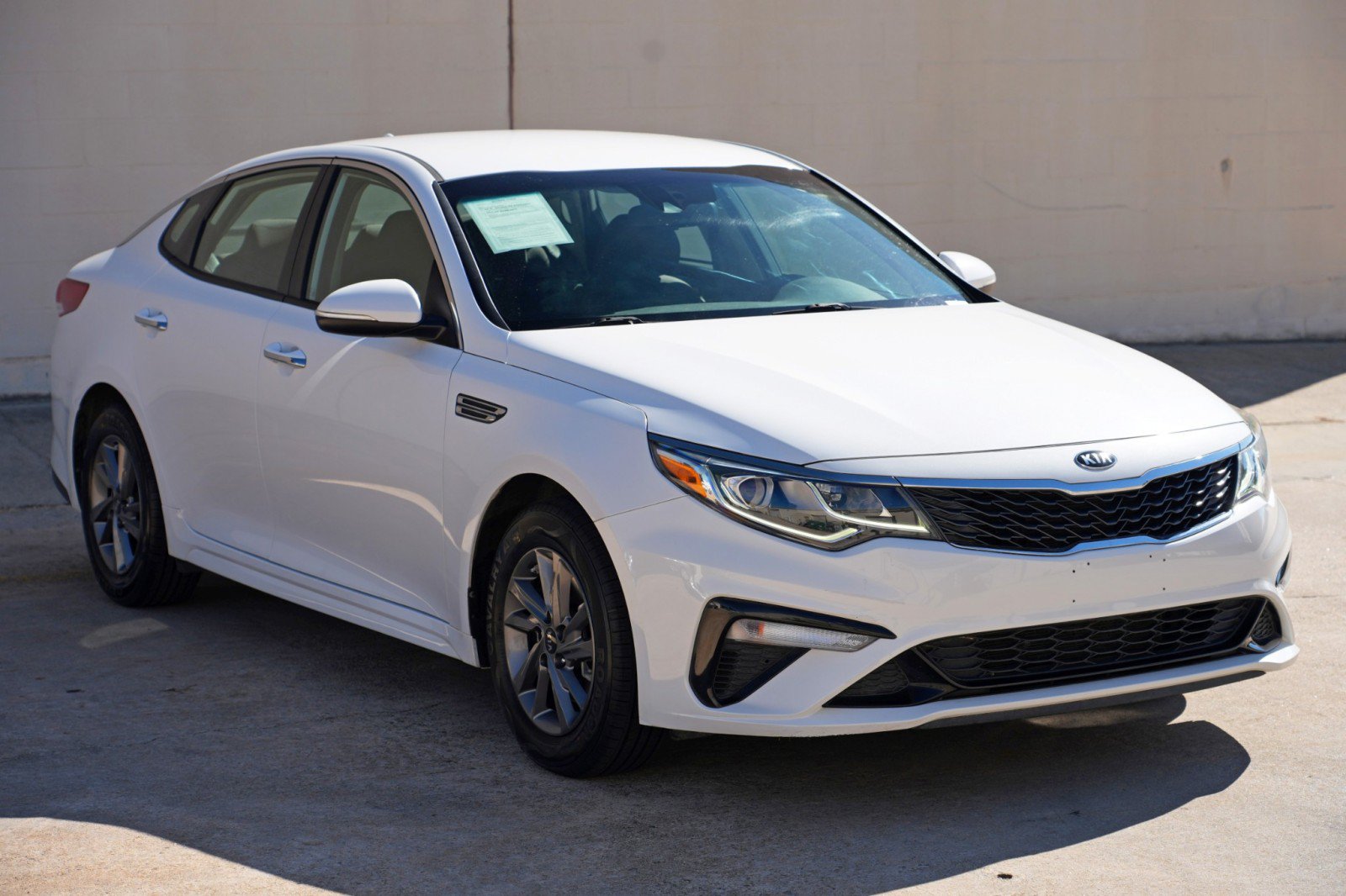 Used 2020 Kia Optima LX FWD image 45